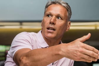 Marco van Basten: Die niederländische Fußball-Legende sagte live im Fernsehen "Sieg Heil".