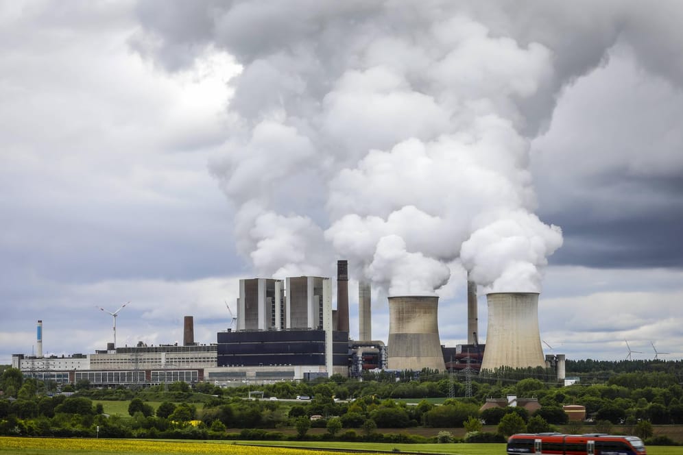 Kohlekraftwerk: 2015 wurden mehr als 1,5 Millionen Tonnen Müll in Form von Ersatzbrennstoffen in Kohlekraftwerken mitverfeuert.
