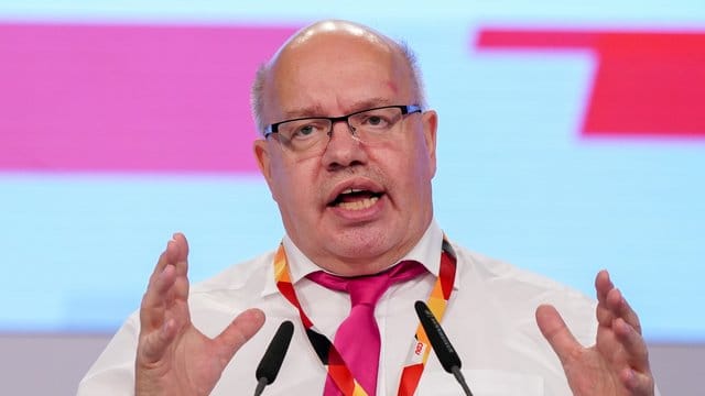 Bundesminister Peter Altmaier: "Der freie Zugang zum Internet muss ein Grund- und Menschenrecht sein. Bundesminister Peter Altmaier: "Der freie Zugang zum Internet muss ein Grund- und Menschenrecht sein.