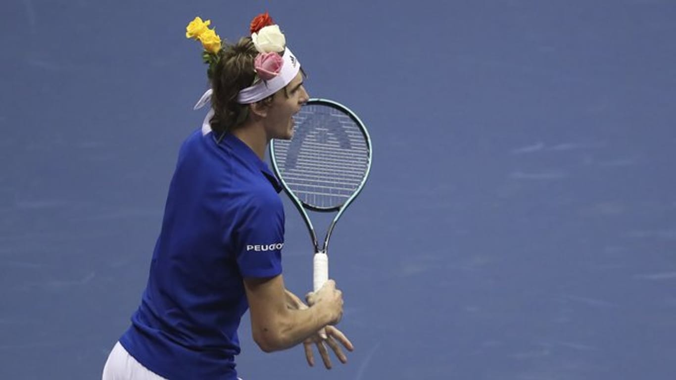 Alexander Zverev spielte in Quito mit Rosen im Haar.