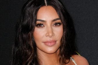 Kim Kardashian weiß wie es ist, ständig unter Beobachtung zu stehen.