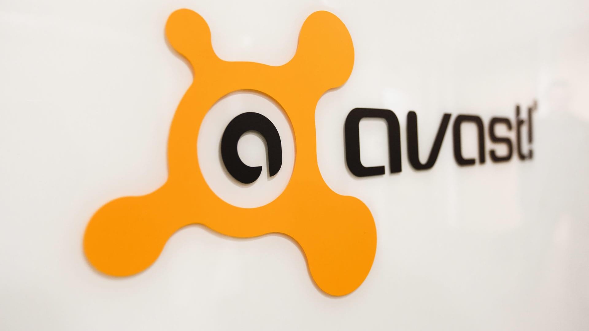 Avast-Logo: Antivirenprogramme blocken das Windows-10-Update.