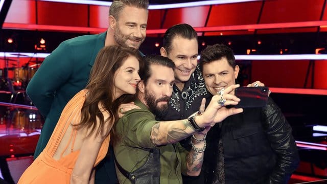 In der "The Voice Senior"-Jury: Yvonne Catterfeld (l-r), Sasha, Alec Völkel, Sascha Vollmer, und Michael Patrick Kelly.