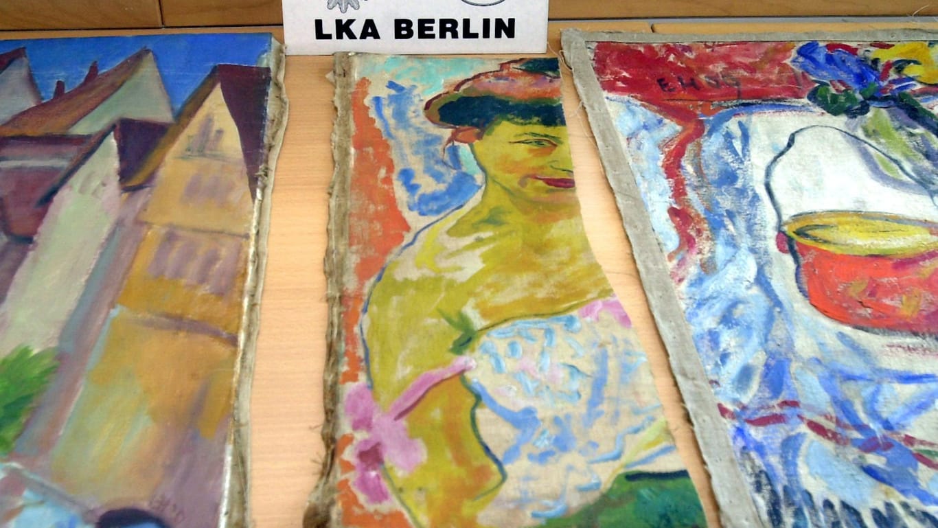 Gemälde "Junges Mädchen" von Max Pechstein: Das Gemälde konnte von der Polizei nur zerteilt sichergestellt werden.