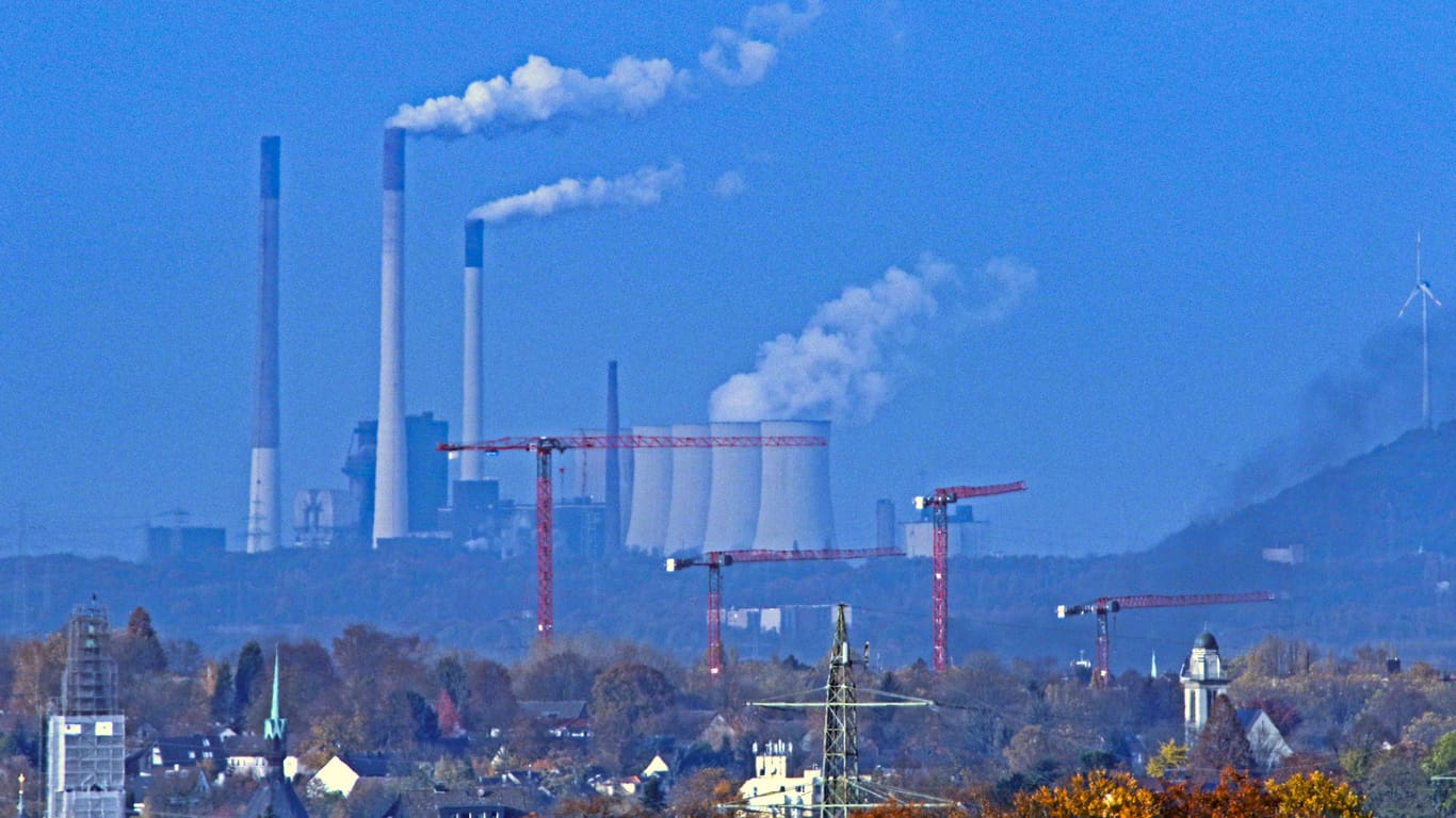 Kraftwerke in Nordrhein-Westfalen: Kohlendioxid, das durch die Verbrennung von Öl, Gas und Kohle ensteht ist laut WMO das bedeutendste Treibhausgas.