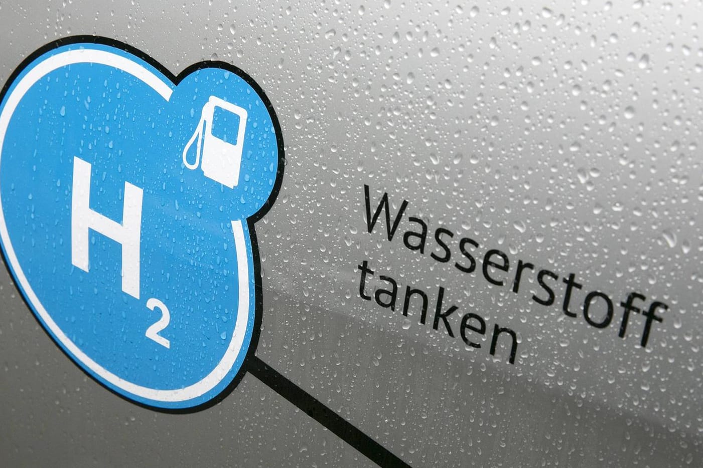 Wasserstoff tanken: eigentlich eine saubere Lösung. Die gute Idee hat aber einige Nachteile.