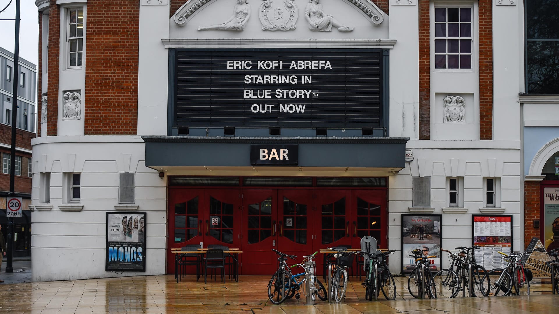 Dieses Kino in London zeigt "Blue Story" offenbar weiterhin: Andere haben den Film aus dem Programm gestrichen.