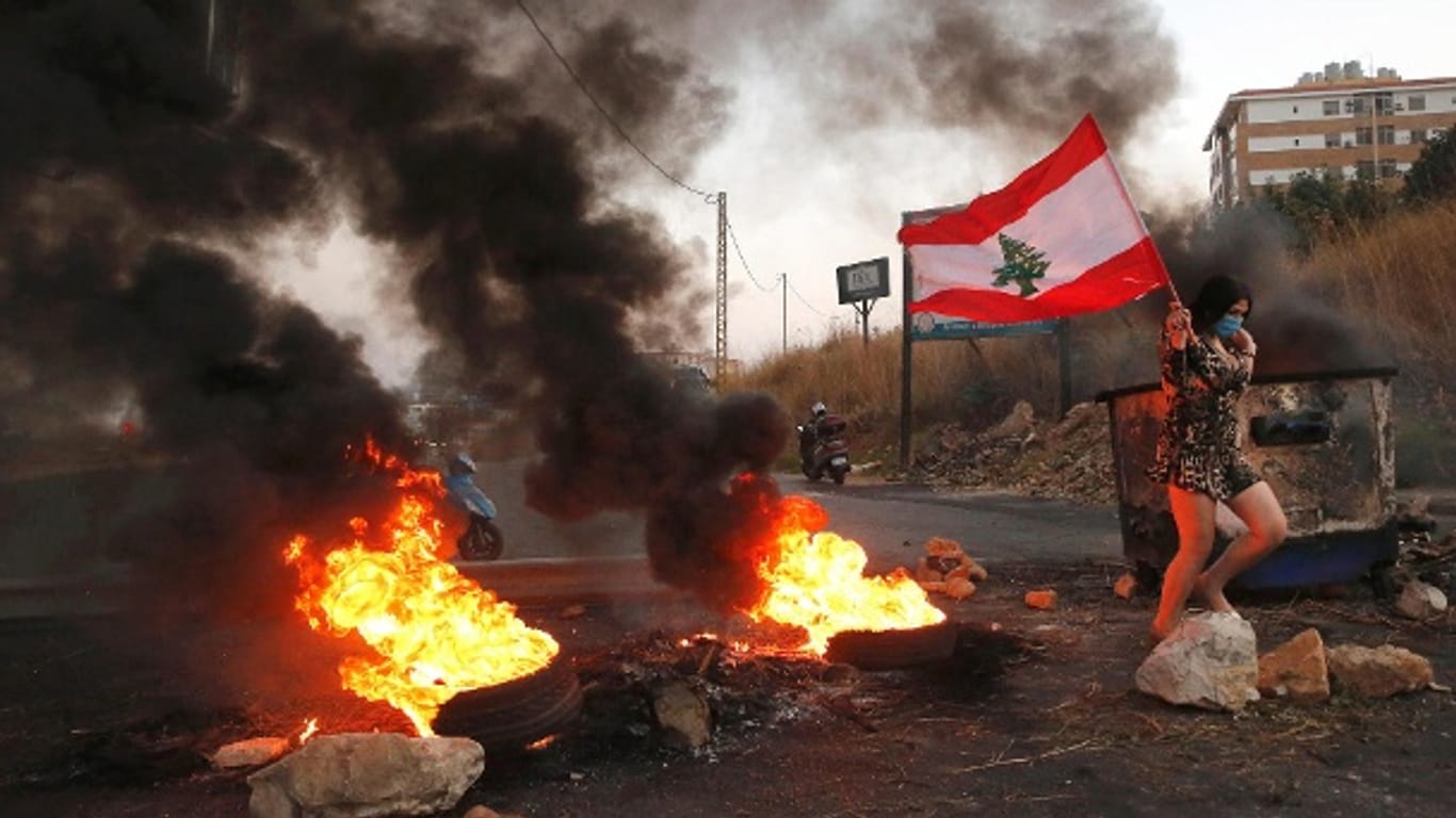 Demonstrantin in Beirut.