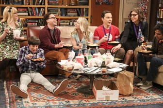 Die letzte Szene bei "The Big Bang Theory": Nach zwölf Jahren endete die berühmte Sitcom rund um die vier Nerds Sheldon, Leonard, Raj und Howard.