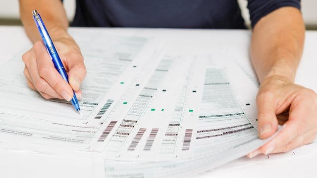 Nicht jeder ist zur Abgabe einer Steuererklärung verpflichtet. Nicht jeder ist zur Abgabe einer Steuererklärung verpflichtet.