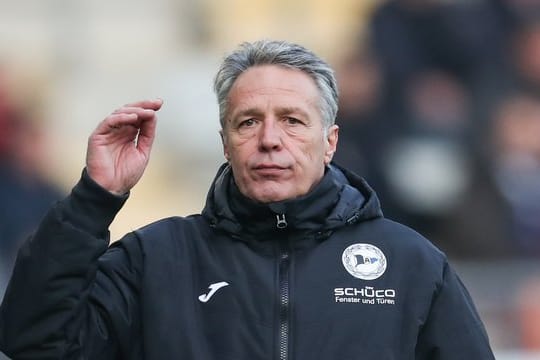Verlängert bei Arminia Bielefeld bis 2022: Trainer Uwe Neuhaus.