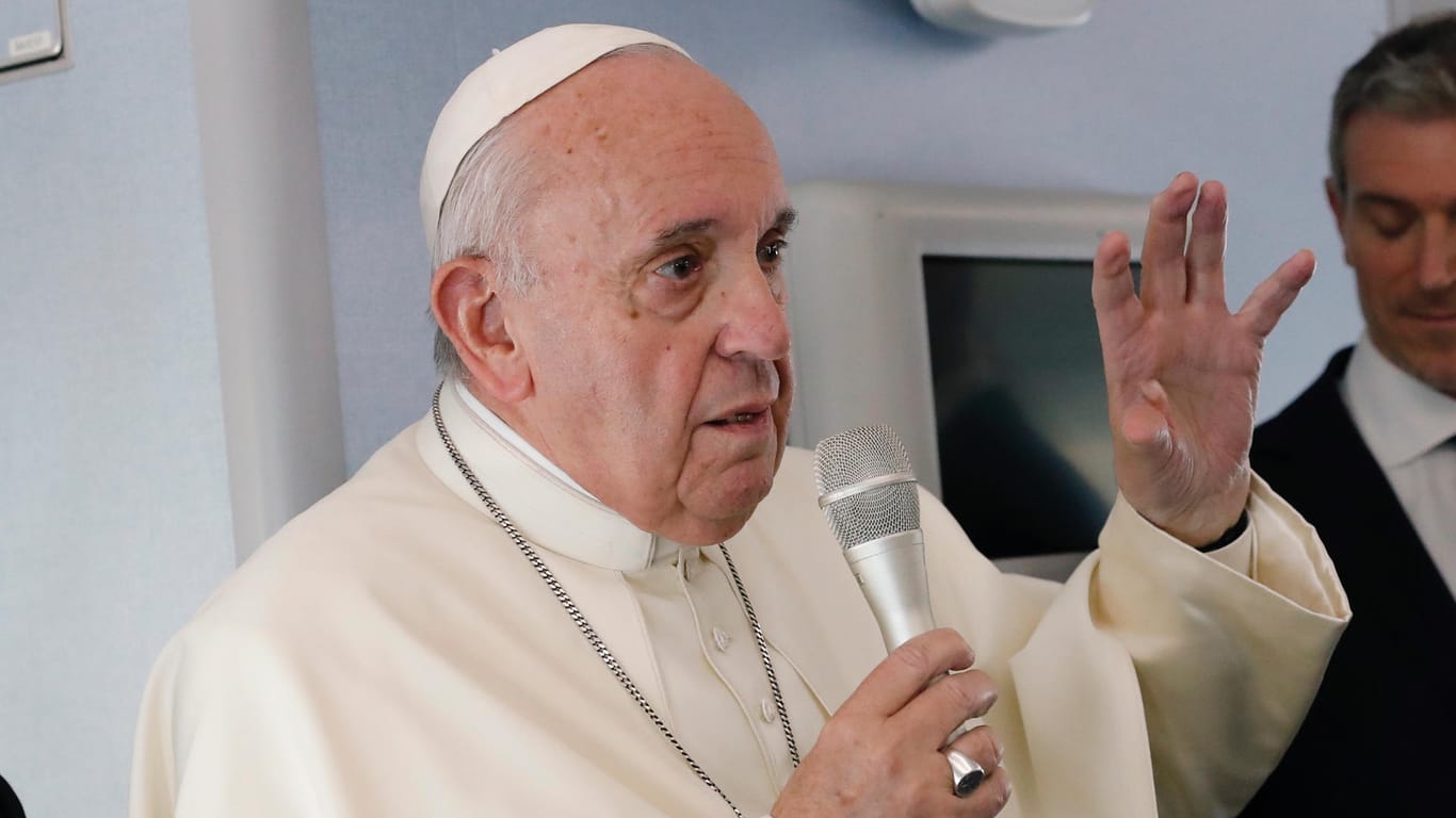 Papst Franziskus auf dem Rückflug aus Japan: "Es gab Fälle von Korruption."