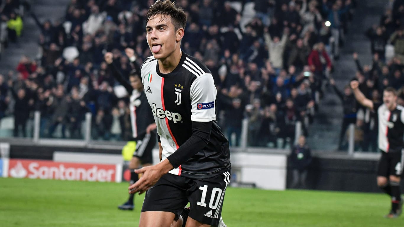 Kann sein Traumtor kaum glauben: Paulo Dybala.