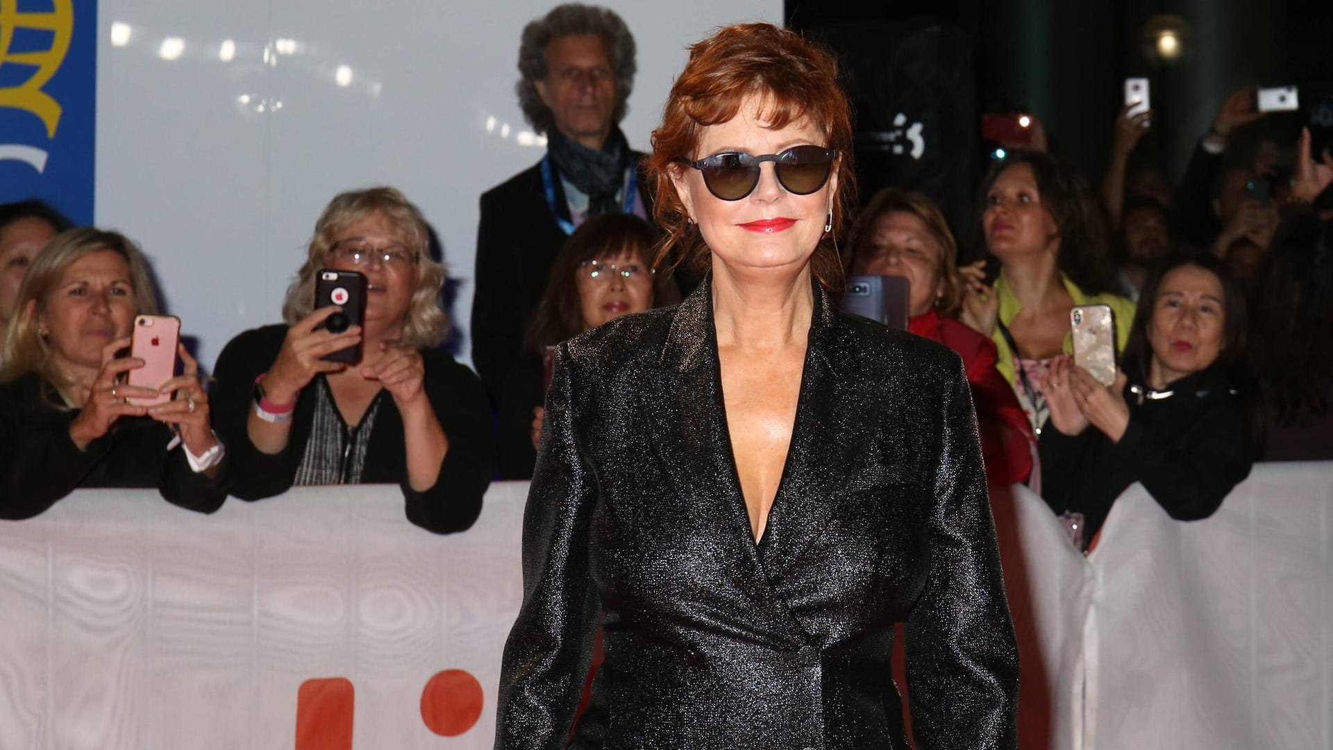 Susan Sarandon: Nach ihrem Sturz hatte sie eine Gehirnerschütterung, eine gebrochene Nase und ein aufgeschlagenes Knie.