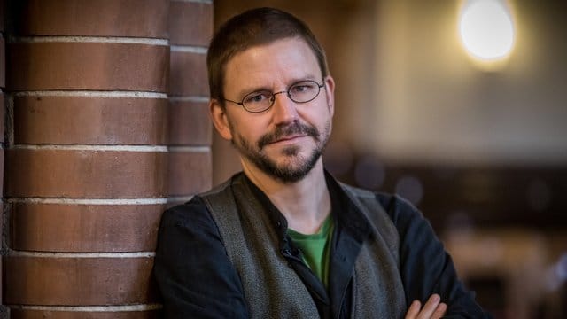 Der Menschenrechtsaktivist Peter Steudtner, aufgenommen bei der Verleihung des Friedenspreis 2017 Stiftung Quäker-Hilfe in der Gethsemanekirche in Berlin. Der Menschenrechtsaktivist Peter Steudtner, aufgenommen bei der Verleihung des Friedenspreis 2017 Stiftung Quäker-Hilfe in der Gethsemanekirche in Berlin.