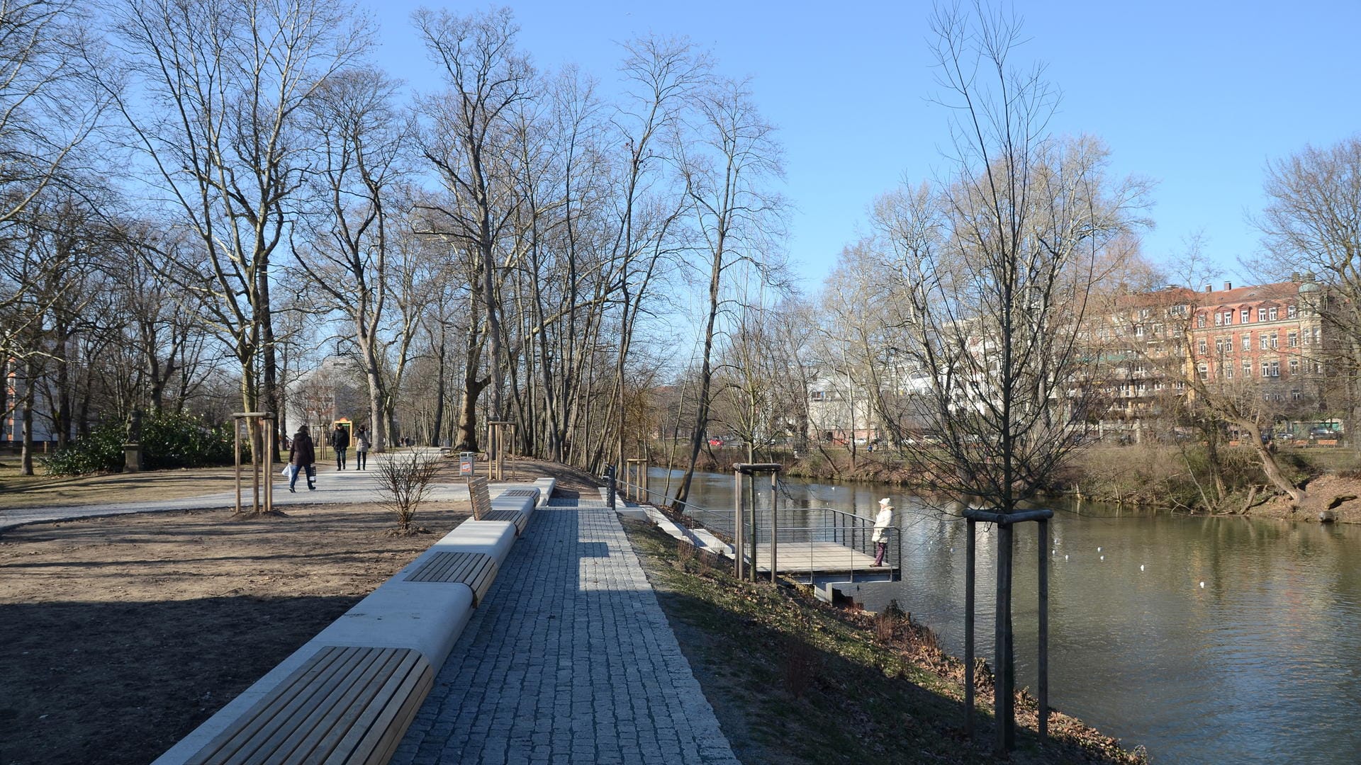 Der Kontumazgarten im Winter: Er befindet sich direkt an der Pegnitz.