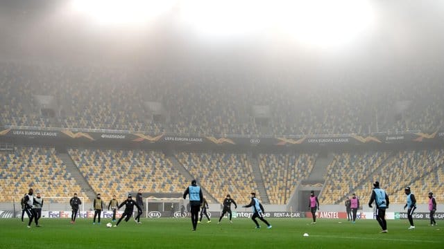 Mit einem Sieg beim PFK Olexandrija kann der VfL Wolfsburg den Einzug in die K. Mit einem Sieg beim PFK Olexandrija kann der VfL Wolfsburg den Einzug in die K.