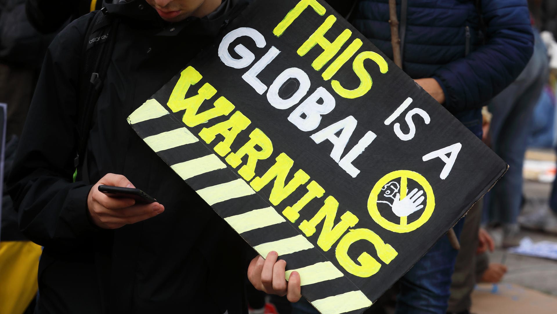 "Fridays for Future"-Demo in Berlin: Ein Antrag im EU-Parlament fordert die Ausrufung des Klimanotstands.