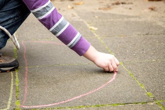 Lieber ohne, sagen Experten über Smartwatches für Kinder.