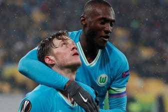 Wout Weghorst (li.): Der Niederländer hat den VfL Wolfsburg in die K.o.-Runder der Europa League geschossen.