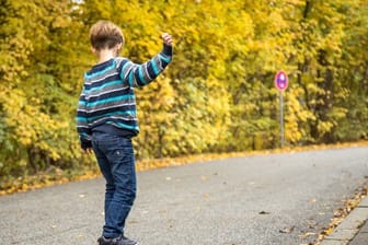 Skateboardfahren hält fit und macht Spaß - Eltern sollten ihre Kinder motivieren, sich möglichst viel zu bewegen.