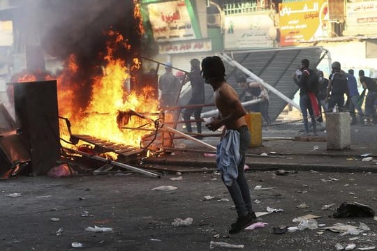 Wegen der anhaltenden Gewalt im Irak hat Ministerpräsident Adel Abdel Mahdi seinen Rücktritt angekündigt.