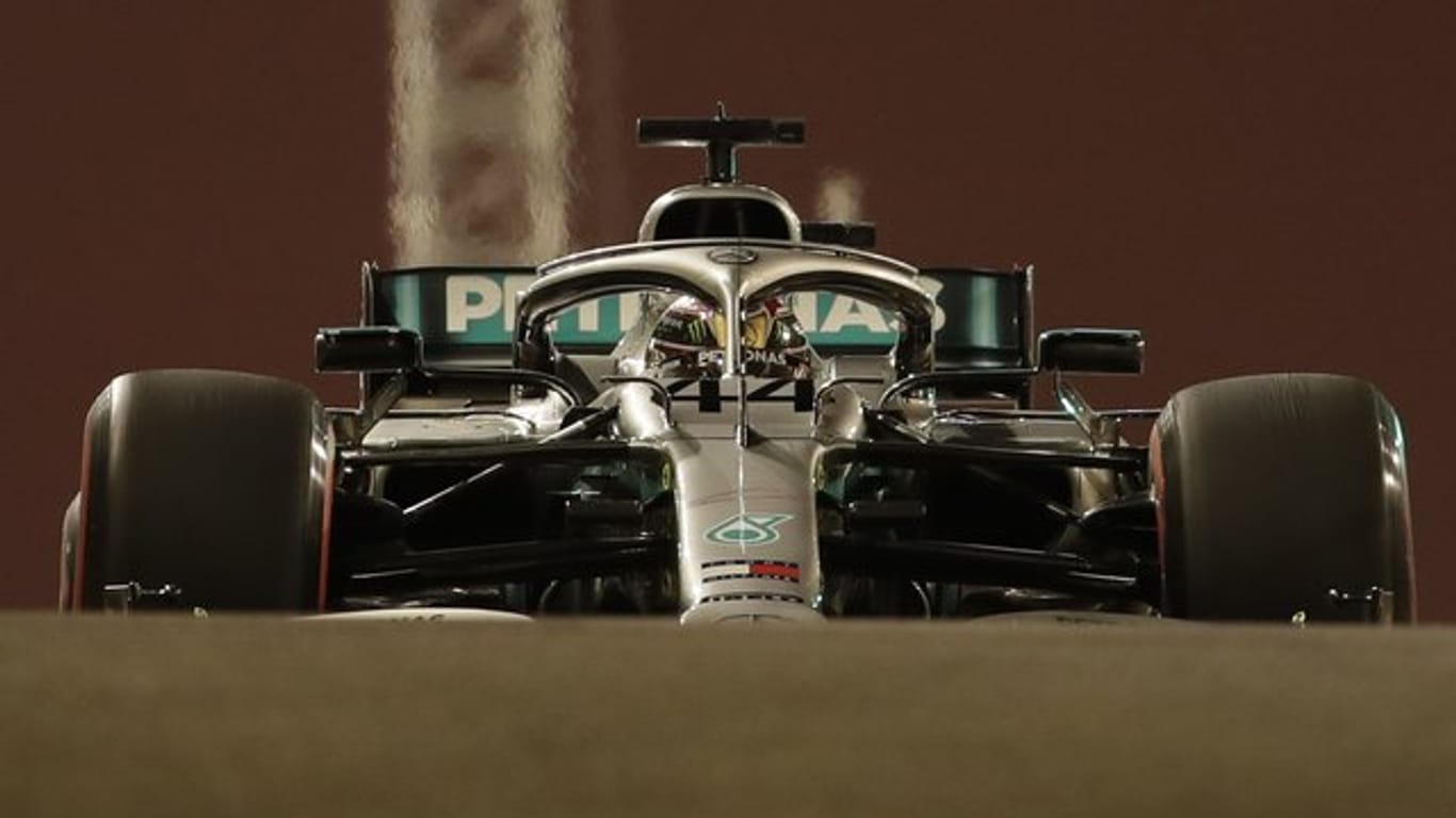 Formel-1-Weltmeister Lewis Hamilton beim Training in Abu Dhabi.