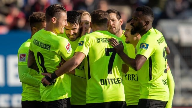 Der SV Wehen Wiesbaden besiegte den 1.