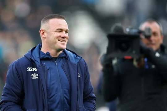 Wayne Rooney wird ab 1.