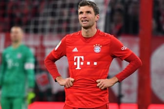Fassungslos: Bayern-Angreifer Thomas Müller im Spiel gegen Bayer Leverkusen.