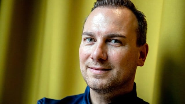 Tim Raue sucht Personal.