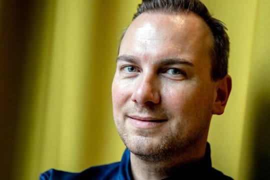 Tim Raue sucht Personal.