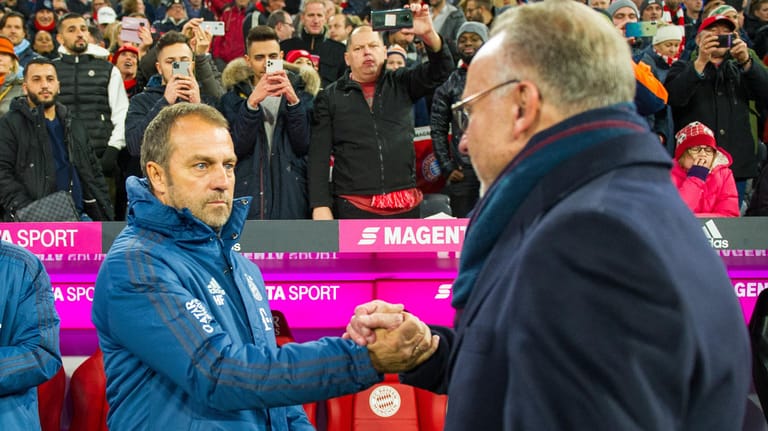 Wollen beide Erfolg mit dem FC Bayern haben: Hansi Flick (l.) und Karl-Heinz Rummenigge.