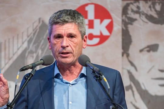 Der ehemalige Schiedsrichter Markus Merk ist mit einer deutlichen Mehrheit in den Aufsichtsrat des 1.