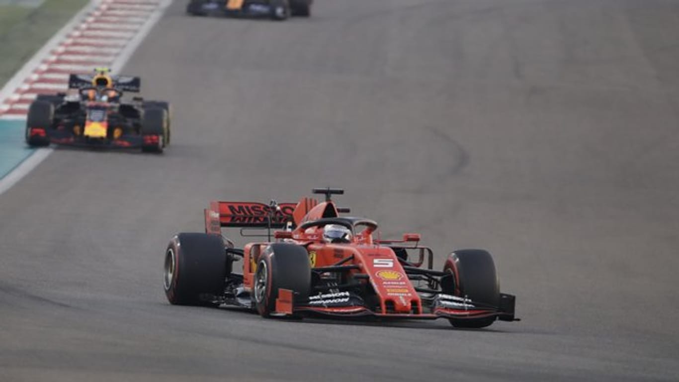 Das letzte Rennen der Saison bringt Sebastian Vettel nur Rang fünf.
