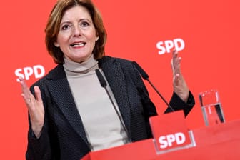 Malu Dreyer, kommissarische SPD-Vorsitzende: Die Entscheidung für den Rückzug aus der Bundespolitik sei schon vor längerer Zeit gefallen.