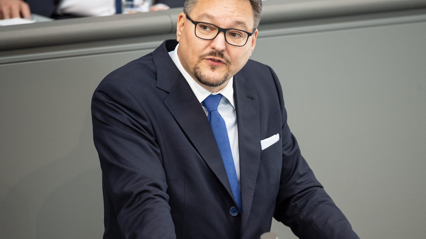 Stefan Keuter: Der Bundestagsabgeordnete äußerte sich verharmlosend über die NS-Morde an Behinderten, psychisch Kranken und sozial Marginalisierten. (Archivbild)
