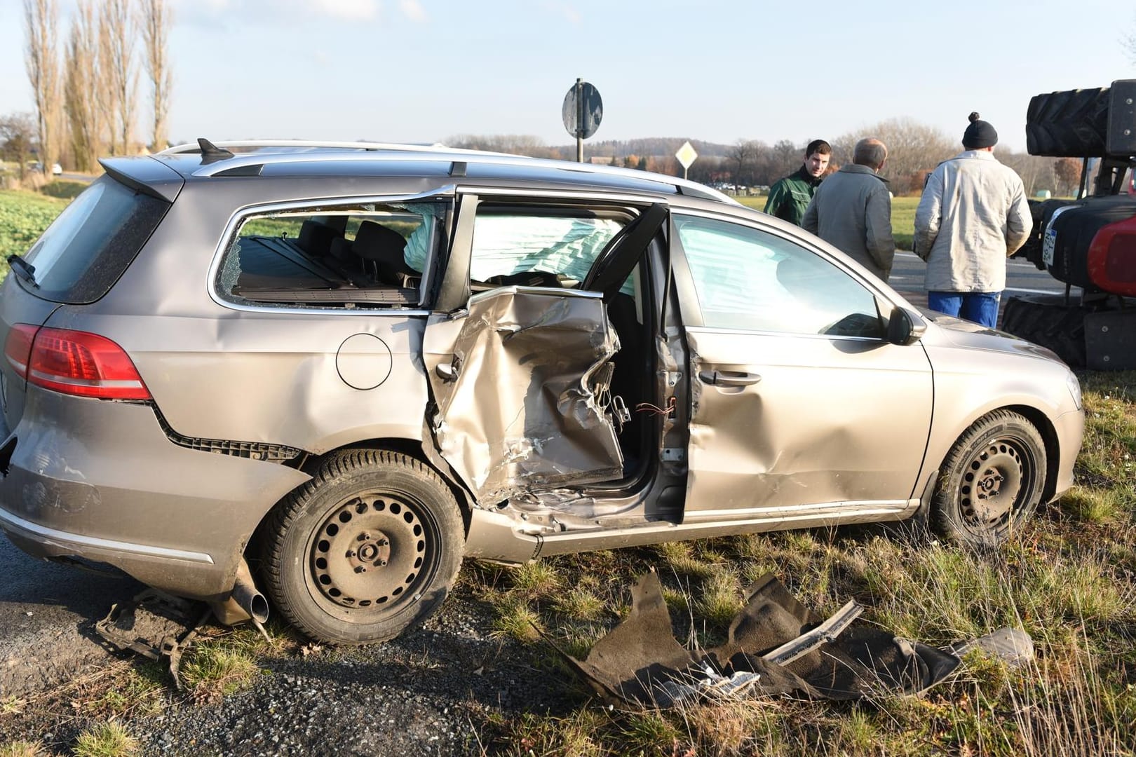 Verkehrsunfall: Durch eCall können Retter schneller helfen. Das System steckt aber bislang in sehr wenigen Autos.