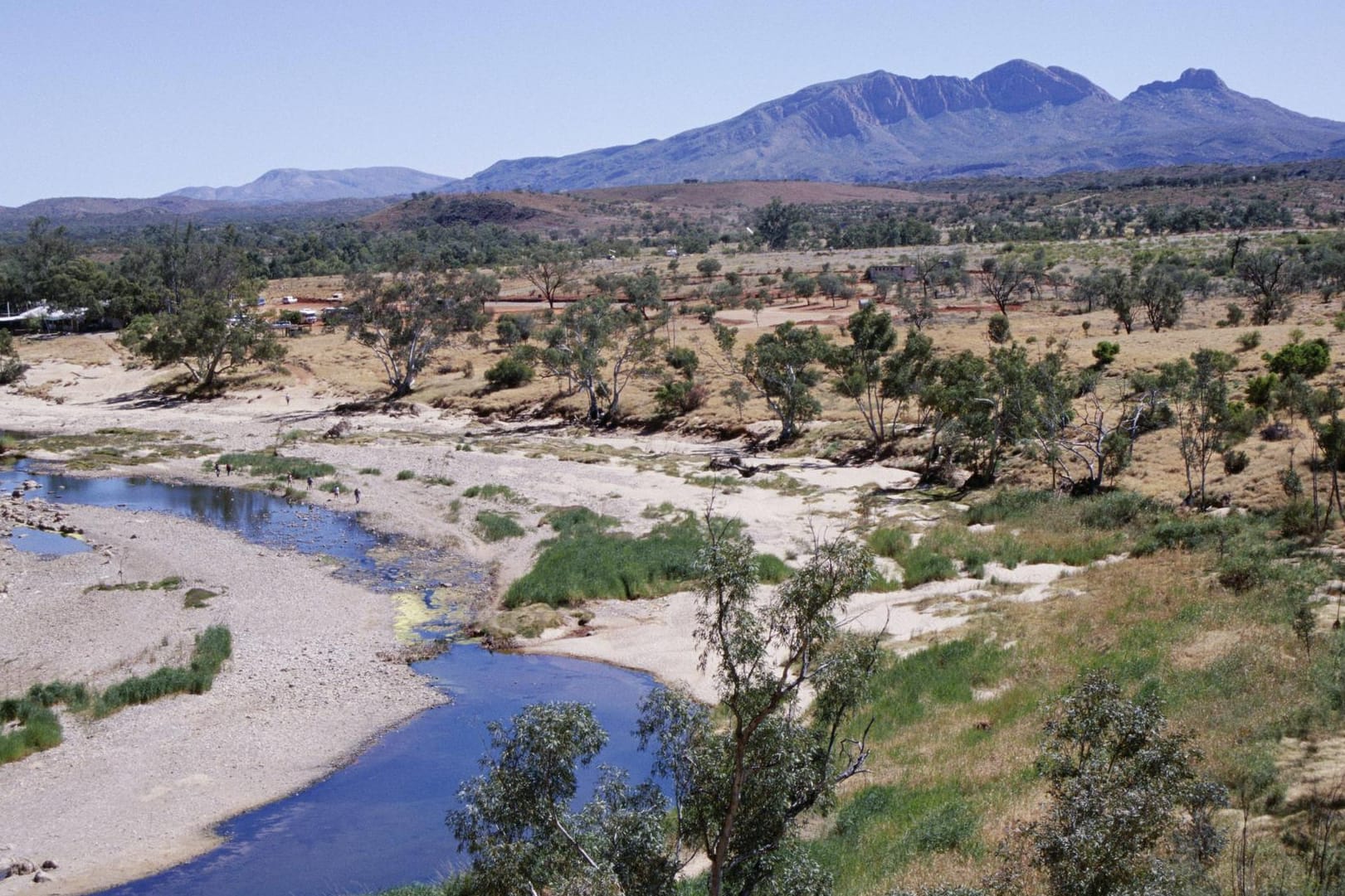 Aussicht auf den Finke River: In diesem Fluss im australischen Outback ist der Wagen steckengeblieben.