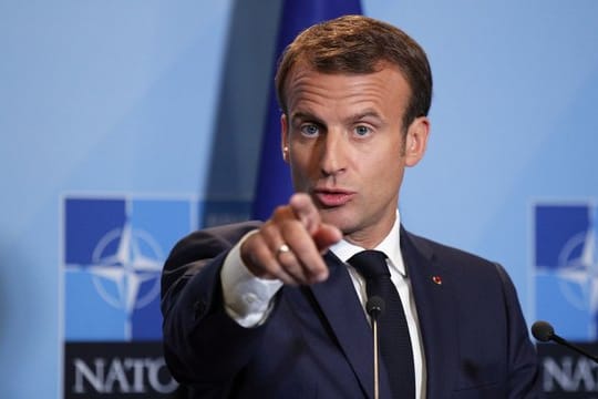 Frankreichs Präsident Emmanuel Macron hat mit seiner "Hirntod"-Aussage und seinen Forderungen für viel Wirbel vor dem Nato-Gipfel in London gesorgt.