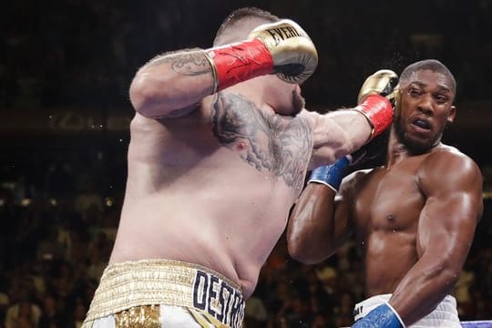 Andy Ruiz besiegte Anthony Joshua Angfang Juni in New York durch Technischen K.