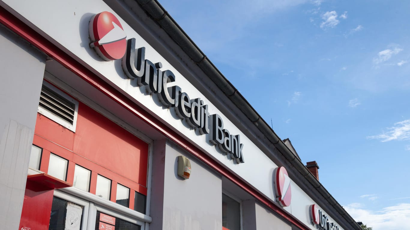 Eine Unicredit Bank Filiale: Die Unicredit hat die deutsche HVB im Jahr 2005 übernommen.
