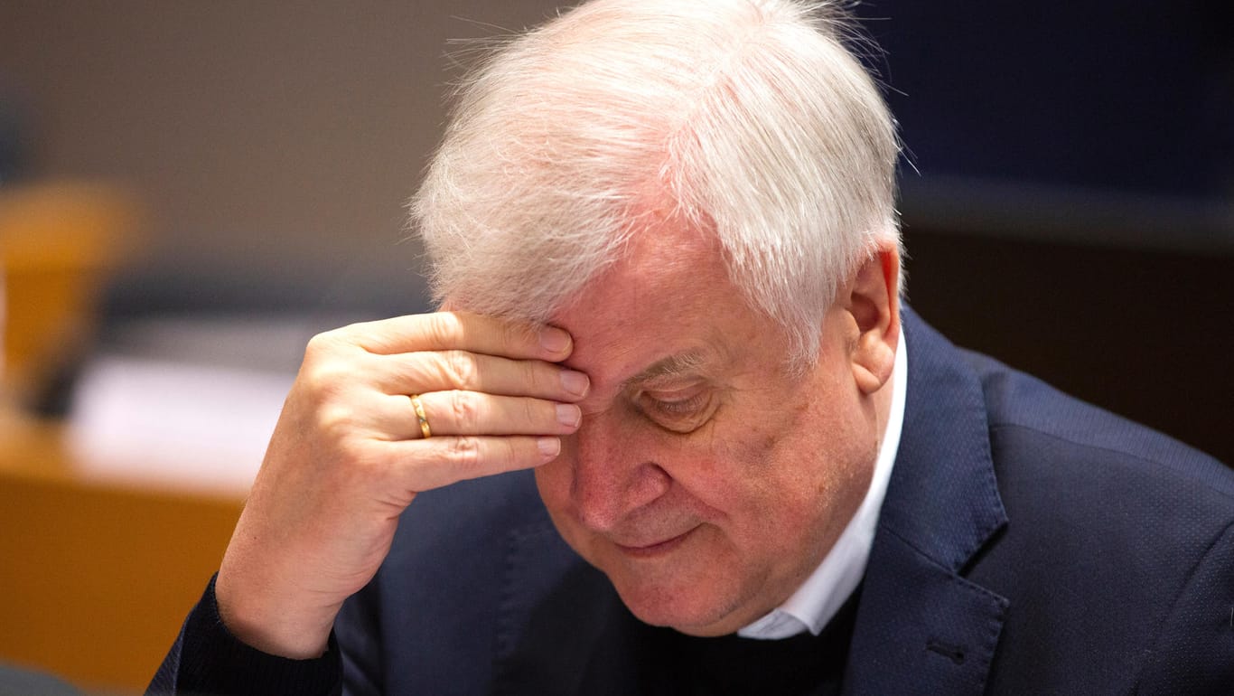 Horst Seehofer: Der heutige Bundesinnenminister konnte das Gesetz 2016 quasi im Alleingang verabschieden – die CSU war allein an der Regierung.