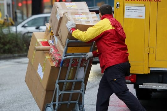 Damit unterwegs alles heil bleibt, müssen Sendungen gut verpackt sein. Damit unterwegs alles heil bleibt, müssen Sendungen gut verpackt sein.