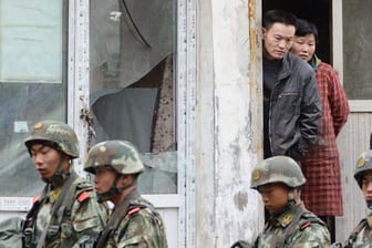Polizei patrouilliert in der Region Xinjiang in China: 2009 eskalierte die Situation zwischen Uiguren und Han-Chinesen in der Region.