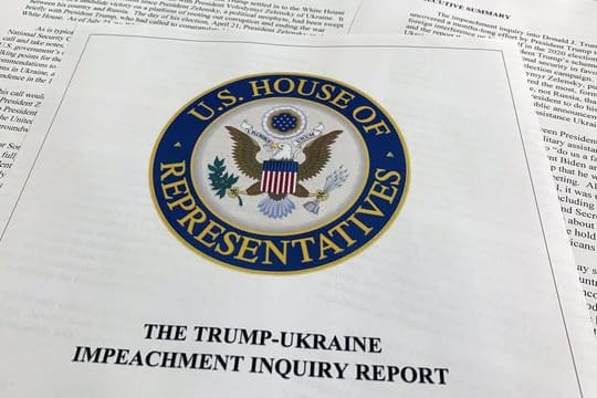 Bericht der US-Demokraten im Amtsenthebungsverfahren gegen US-Präsident Trump.