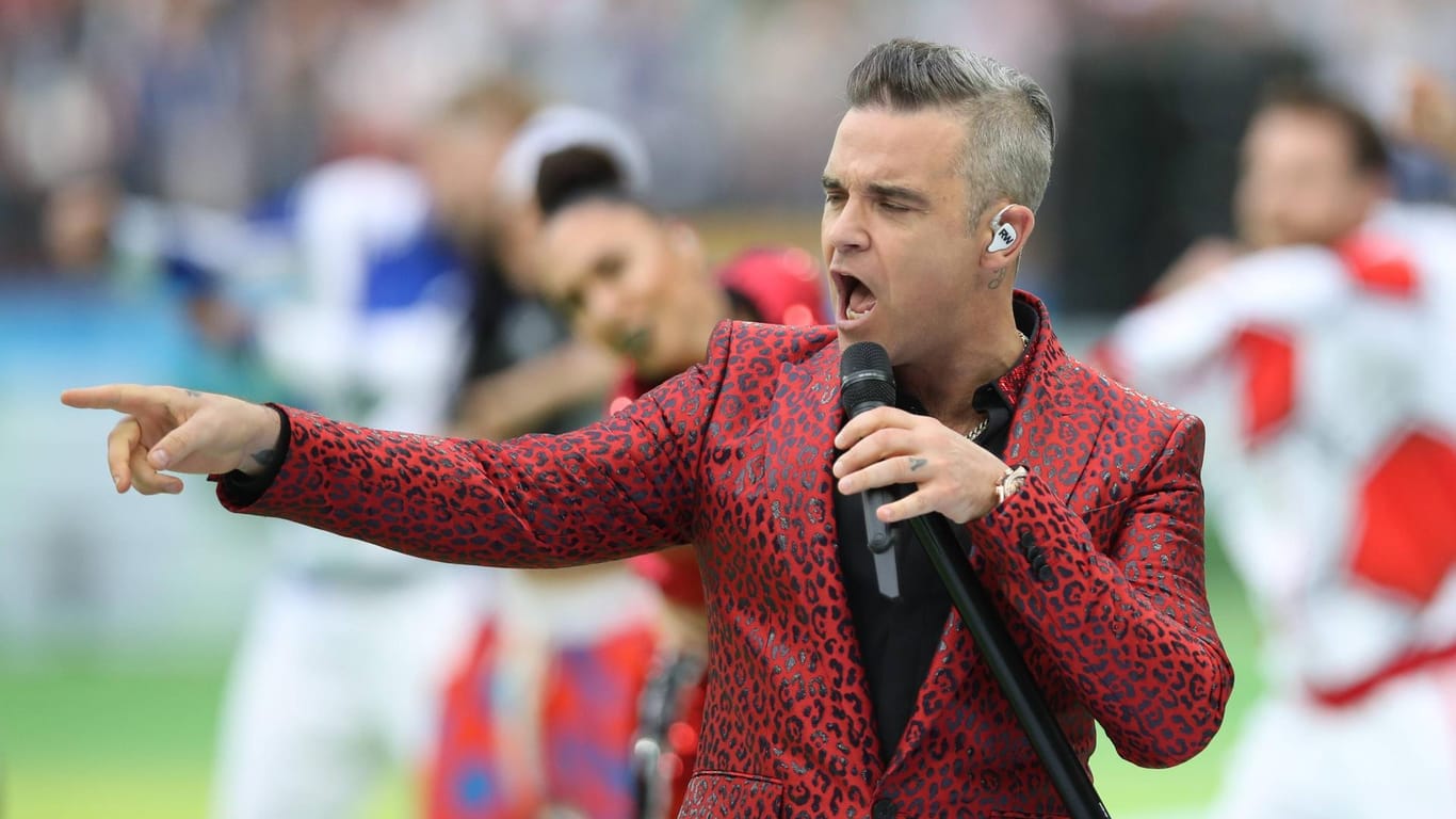 Robbie Wiiliams bei der Eröffnungsfeier zur Weltmeisterschaft 2018: Der Popstar schwärmt von der deutschen Nationalmannschaft.