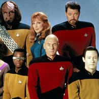 Die Crew aus "Star Trek - Das nächste Jahrhundert": Marina Sirtis, Michael Dorn, Levar Burton, Gates Mcfadden, Patrick Stewart, Jonathan Frakes und Brent Spiner