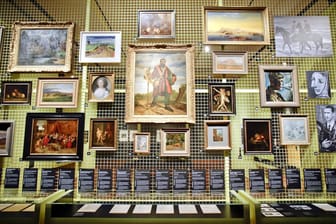 Ausstellung "Bestandsaufnahme Gurlitt. Ein Kunsthändler im Nationalsozialismus" von 2018 (Symbolbild): Die Bundesregierung fördert die Provenienzforschung.