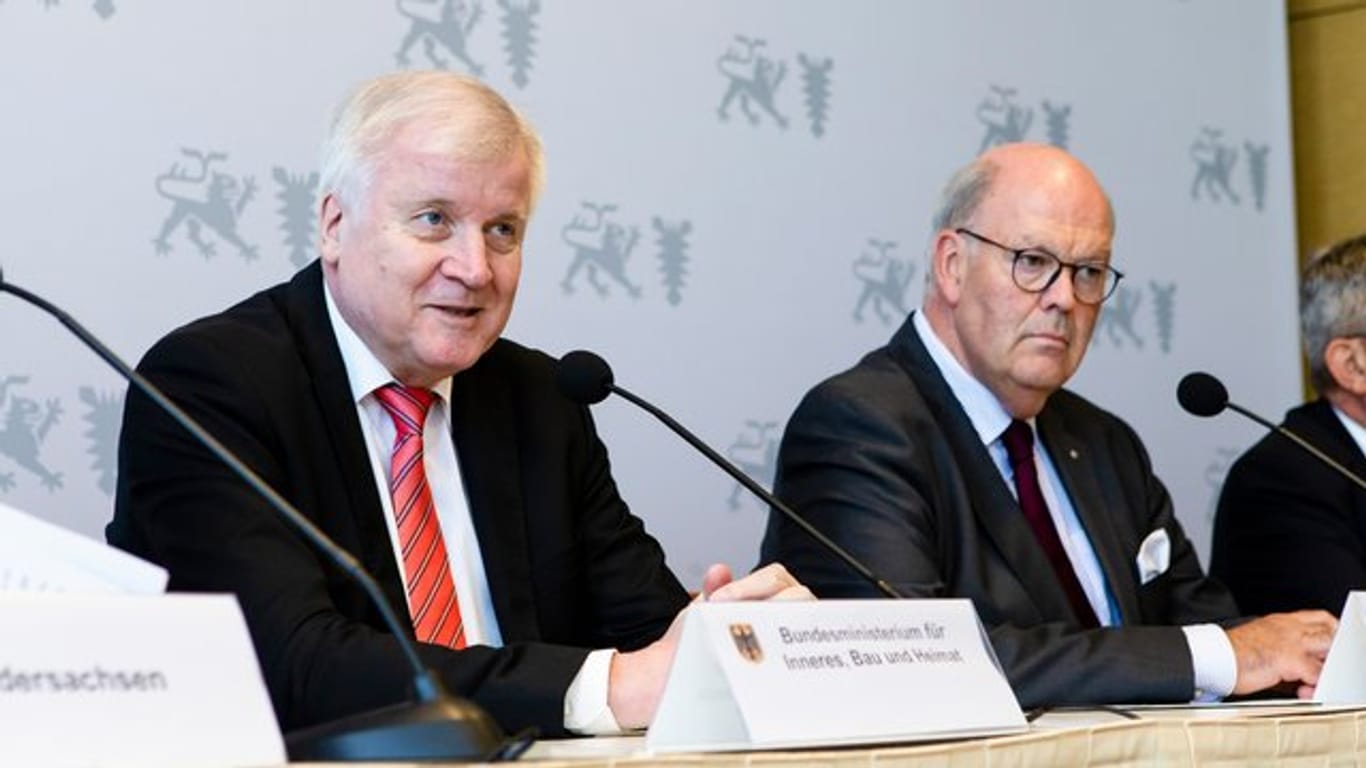 Horst Seehofer und Hans-Joachim Grote